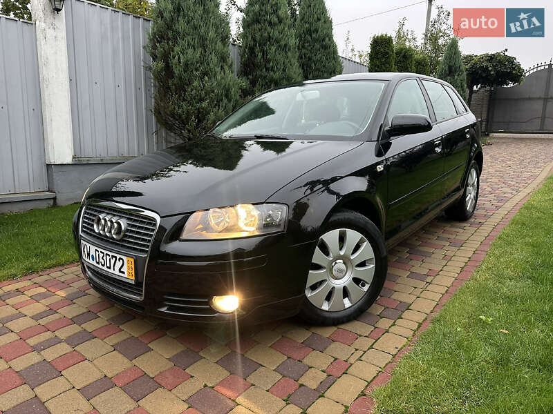 Хетчбек Audi A3 2006 в 