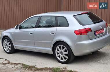 Хетчбек Audi A3 2005 в  фото 25 Хетчбек Audi A3 2005 в