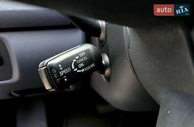 Хетчбек Audi A3 2005 в  фото 44 Хетчбек Audi A3 2005 в