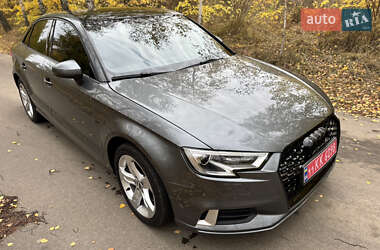 Седан Audi A3 2017 в 