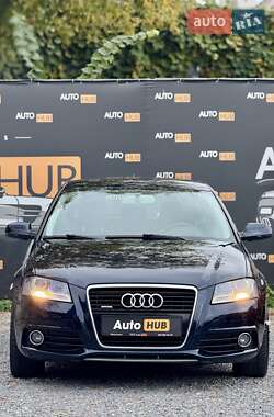 Хэтчбек Audi A3 2012 в 