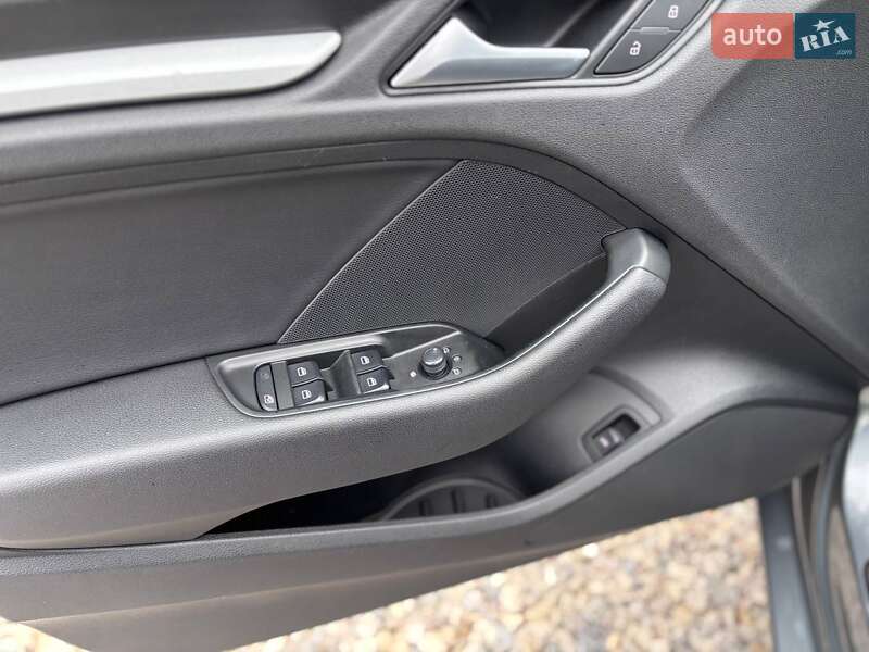 Седан Audi A3 2015 в Коломиї