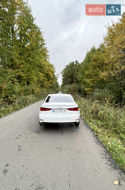 Седан Audi A3 2016 в 