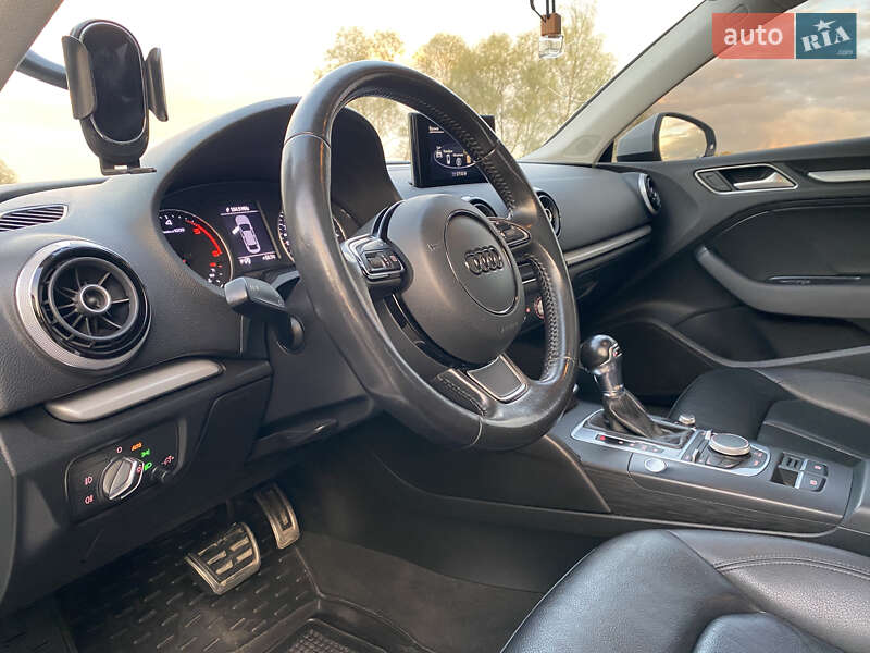 Седан Audi A3 2015 в Балаклее