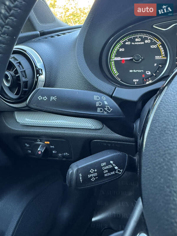 Хетчбек Audi A3 2016 в Києві