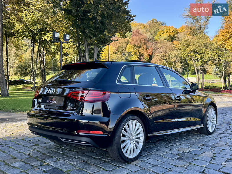 Хетчбек Audi A3 2016 в Києві