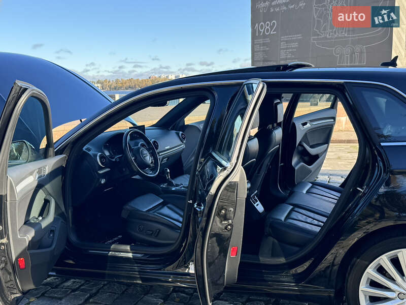 Хетчбек Audi A3 2016 в Києві
