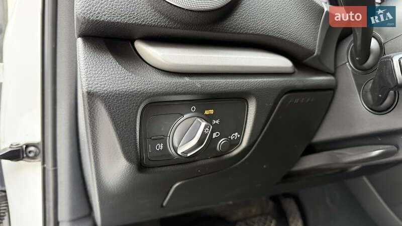 Седан Audi A3 2016 в Киеве