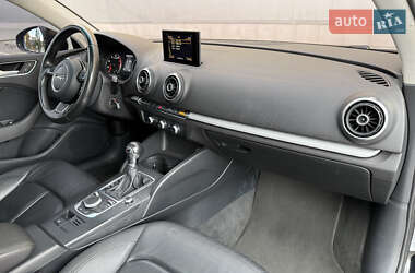 Седан Audi A3 2014 в  фото 22 Седан Audi A3 2014 в
