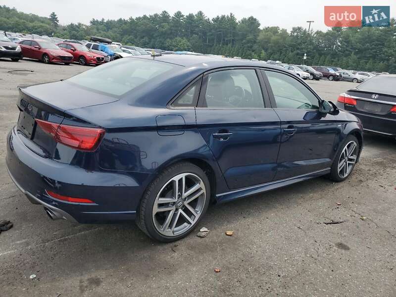 Седан Audi A3 2018 в Луцьку