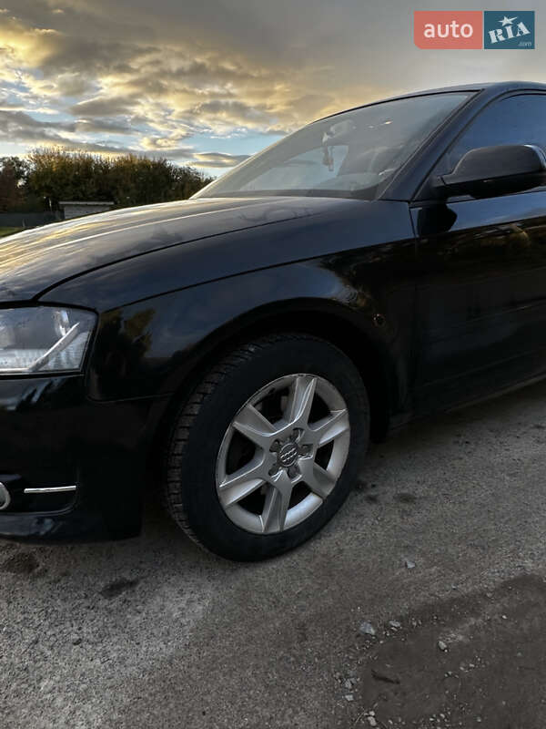 Хэтчбек Audi A3 2012 в Ровно