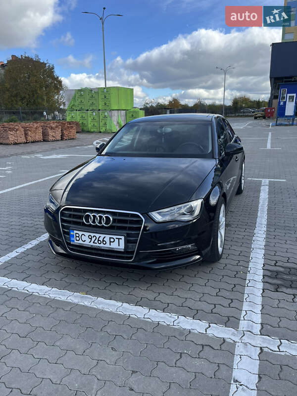 Седан Audi A3 2014 в Ивано-Франковске