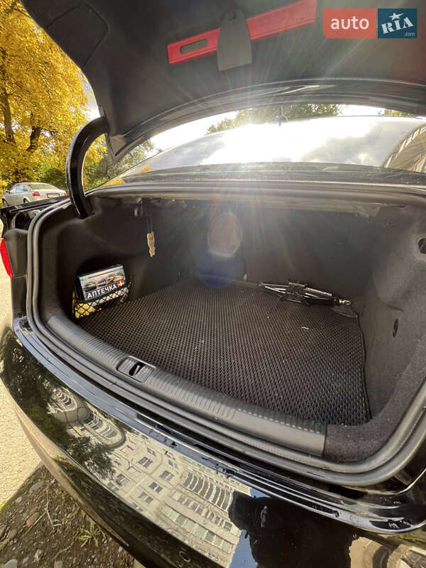 Седан Audi A3 2014 в Ивано-Франковске