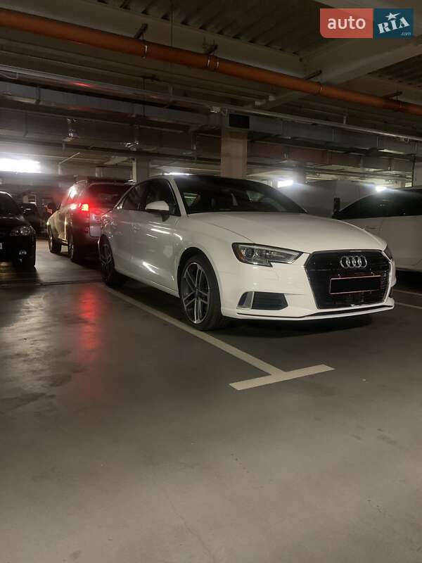 Седан Audi A3 2017 в Києві