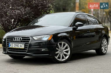 Седан Audi A3 2014 в Дніпрі
