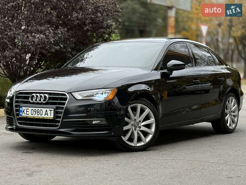 Седан Audi A3 2014 в Дніпрі