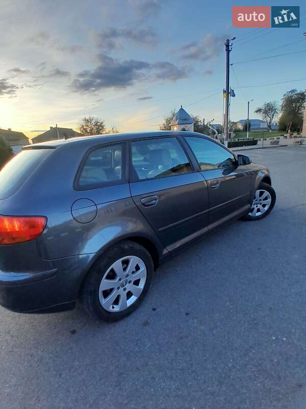 Хэтчбек Audi A3 2008 в Рогатине