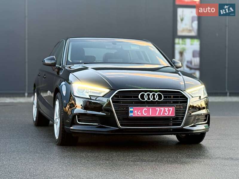 Седан Audi A3 2020 в Киеве