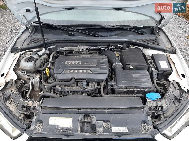 Хэтчбек Audi A3 2015 в Львове