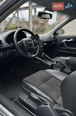 Хэтчбек Audi A3 2006 в 