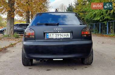 Хэтчбек Audi A3 1998 в 