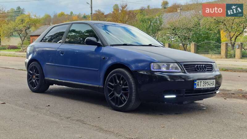 Хетчбек Audi A3 1998 в Хирові