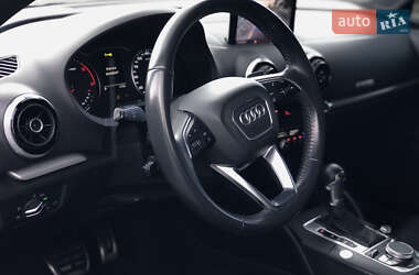Седан Audi A3 2016 в 