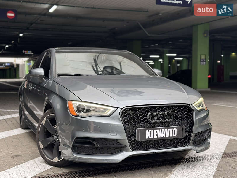 Седан Audi A3 2016 в Киеве