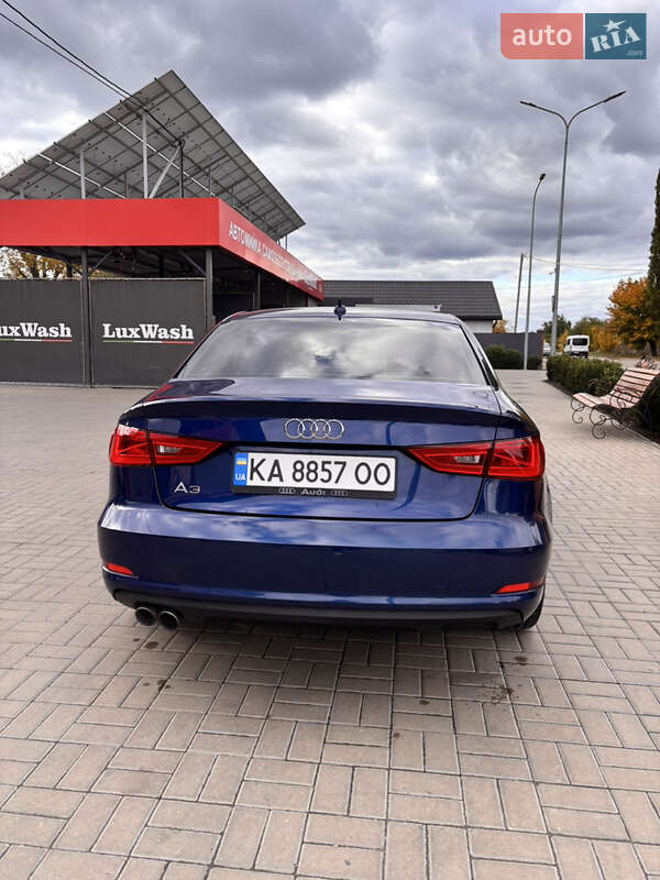 Седан Audi A3 2014 в Киеве