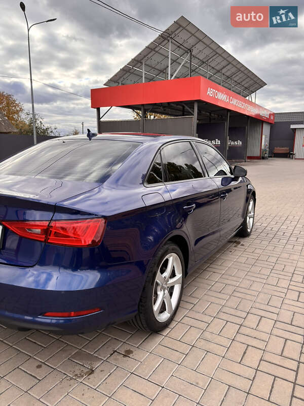 Седан Audi A3 2014 в Киеве