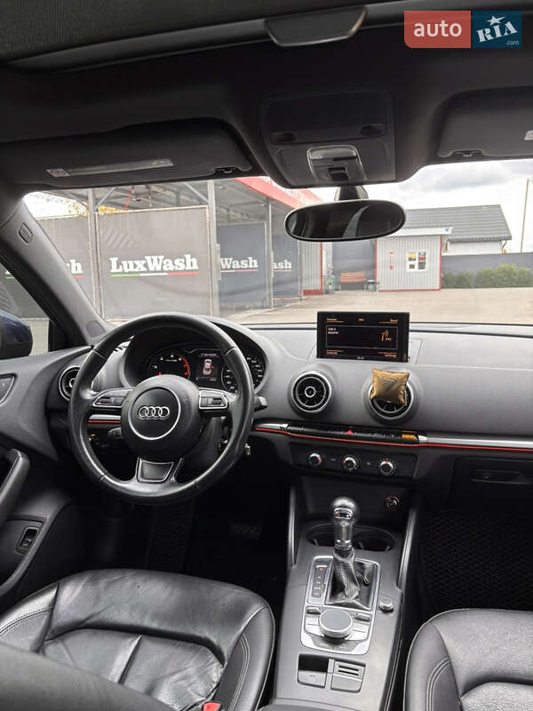 Седан Audi A3 2014 в Киеве
