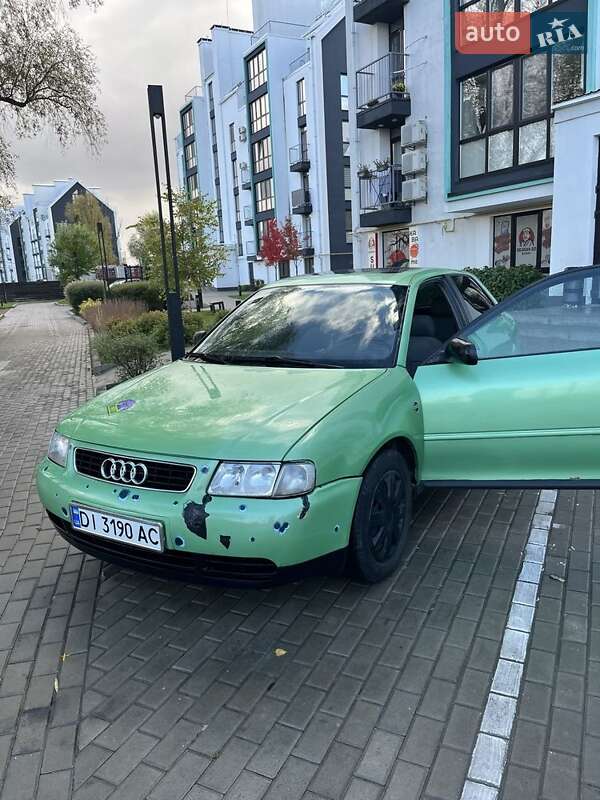 Хэтчбек Audi A3 1997 в Вишневом