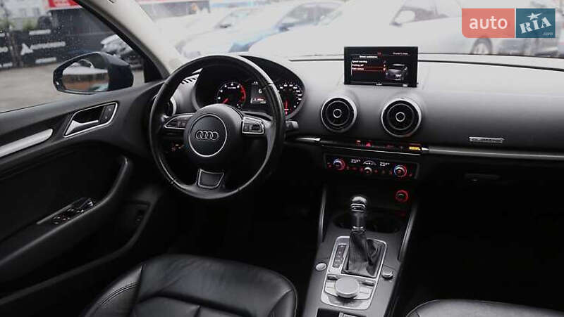 Седан Audi A3 2015 в Киеве