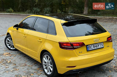 Хэтчбек Audi A3 2016 в 