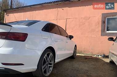 Седан Audi A3 2017 в 