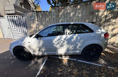 Хэтчбек Audi A3 2007 в 