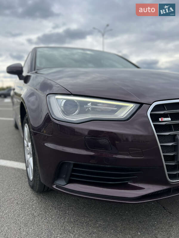Седан Audi A3 2014 в Києві