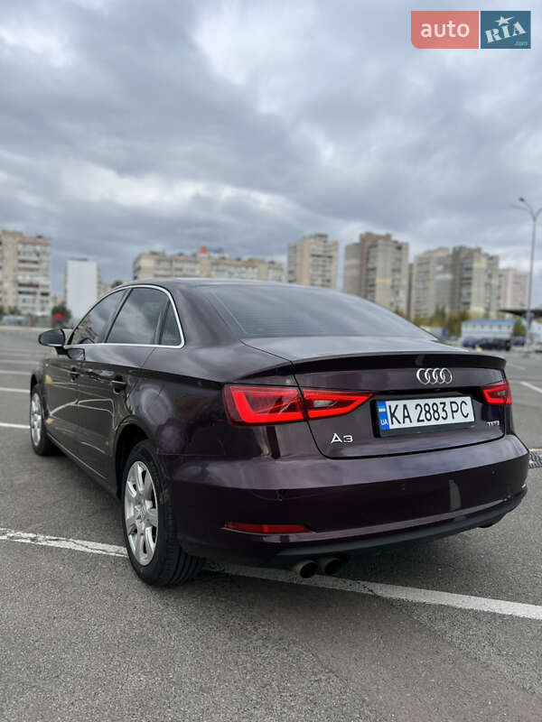 Седан Audi A3 2014 в Києві