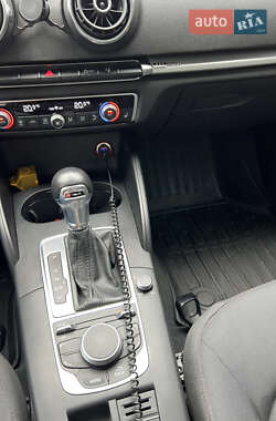 Седан Audi A3 2014 в 