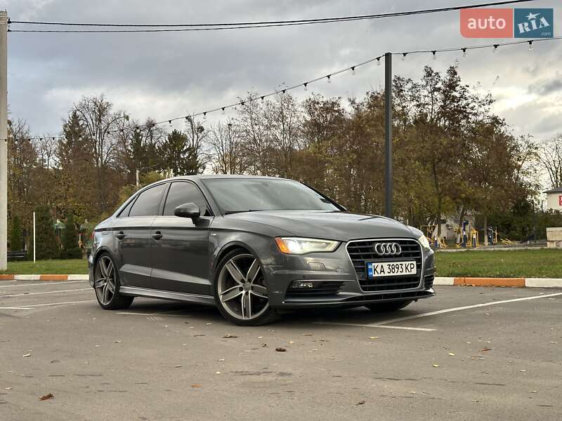 Седан Audi A3 2015 в 
