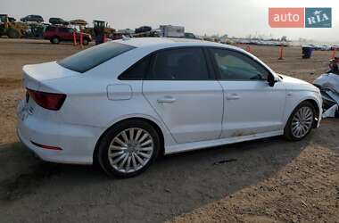 Седан Audi A3 2015 в 