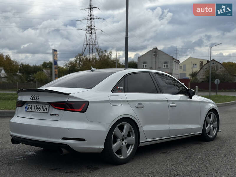 Седан Audi A3 2015 в Черкассах