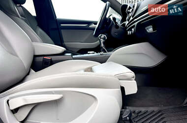 Седан Audi A3 2016 в  фото 34 Седан Audi A3 2016 в