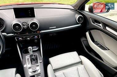 Седан Audi A3 2016 в  фото 40 Седан Audi A3 2016 в