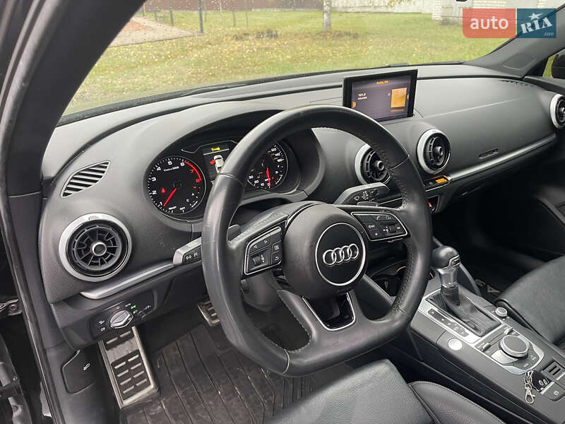 Седан Audi A3 2019 в Киеве