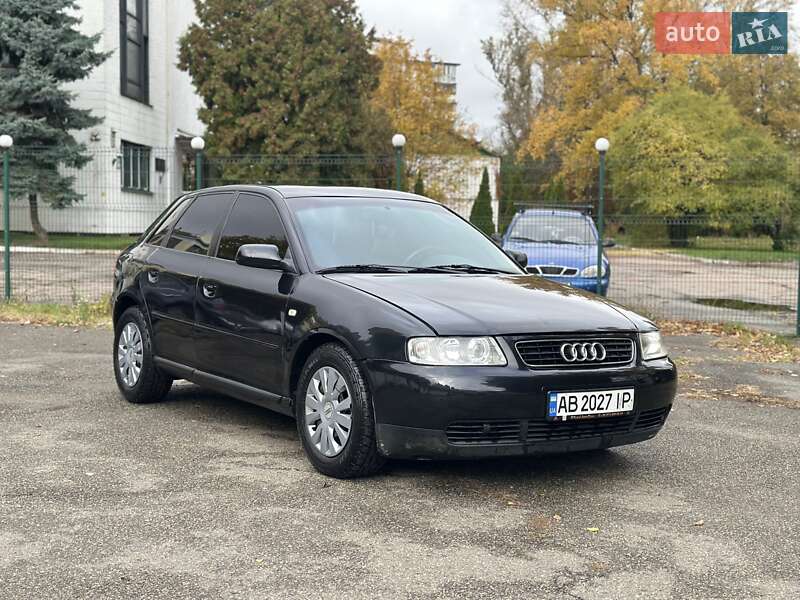 Хэтчбек Audi A3 2002 в Киеве