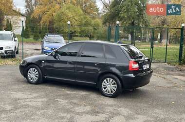 Хетчбек Audi A3 2002 в 