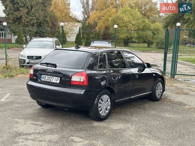 Хэтчбек Audi A3 2002 в Киеве
