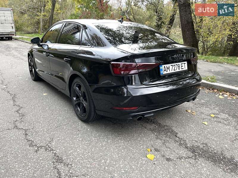 Седан Audi A3 2017 в Києві