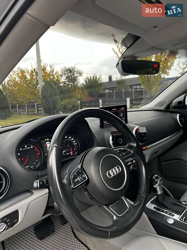 Седан Audi A3 2016 в Харкові